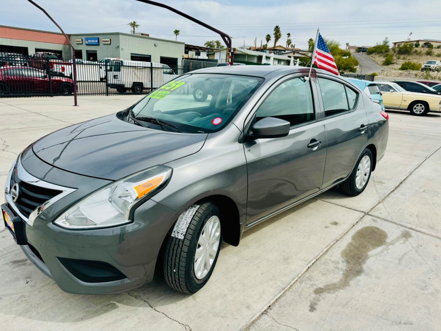 2017 Nissan Versa (3N1CN7AP5HL) , located at 2190 Hwy 95, Bullhead City, AZ, 86442, (928) 704-0060, 0.000000, 0.000000 - 2017 Nissan Versa s plus . Only 69k miles . 1 owner clean CARFAX . Financing available - Photo#2